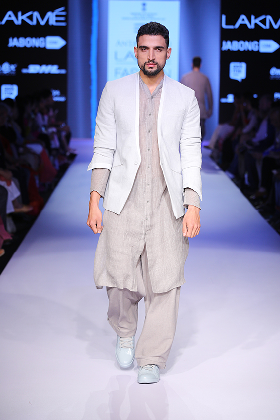 06_GAS_Fashion_Related_Services_India_EY2B0942