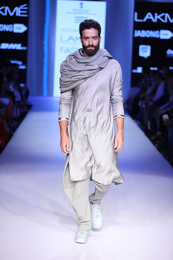 08_GAS_Fashion_Related_Services_India_EY2B0942